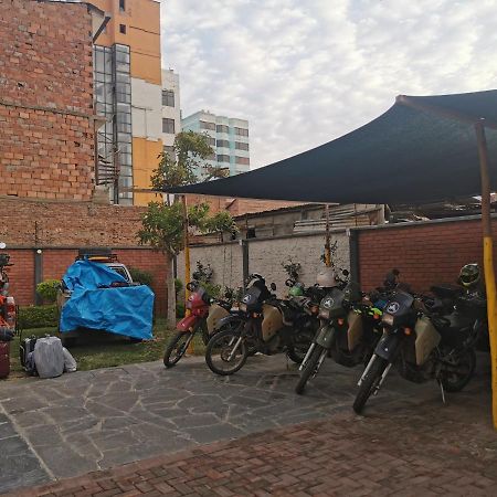 Armenia Hotel Cochabamba Exteriér fotografie